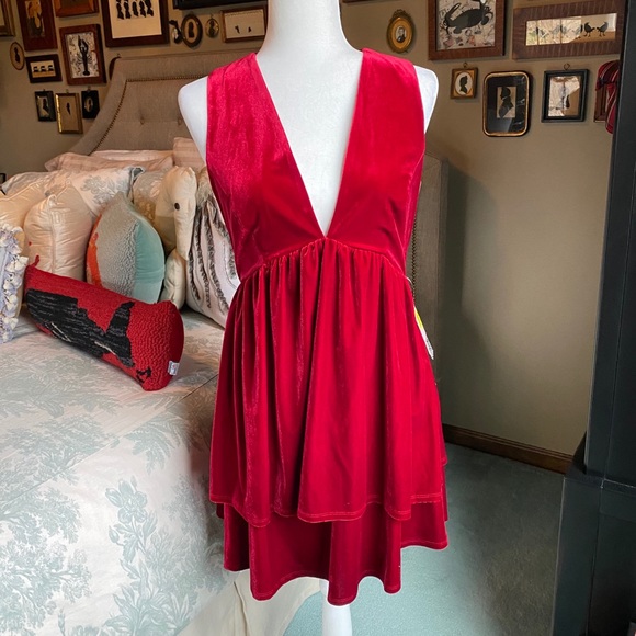 Gianni Bini Dresses & Skirts - NWT Burgundy Velvet, Deep V Dress